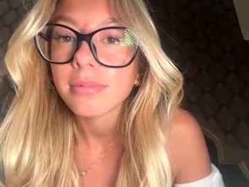 girl Lovely Sex Cam Girls Love To Fuck with carooob