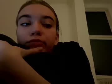 girl Lovely Sex Cam Girls Love To Fuck with lilfrooti0