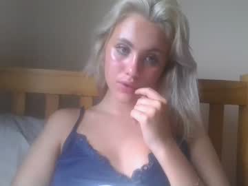 girl Lovely Sex Cam Girls Love To Fuck with erika123xo