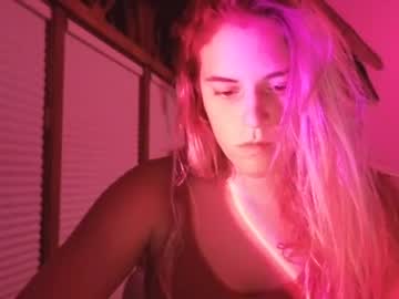 couple Lovely Sex Cam Girls Love To Fuck with snowbunnyass