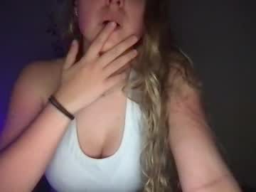 girl Lovely Sex Cam Girls Love To Fuck with cherrybabe202