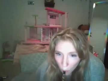 girl Lovely Sex Cam Girls Love To Fuck with sm0keprincesspeach