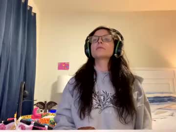 couple Lovely Sex Cam Girls Love To Fuck with baddieanddaddie