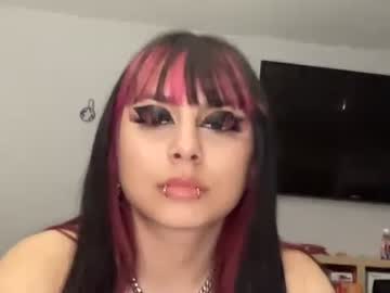 girl Lovely Sex Cam Girls Love To Fuck with illicitkitty