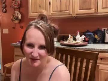 couple Lovely Sex Cam Girls Love To Fuck with trublueyez3