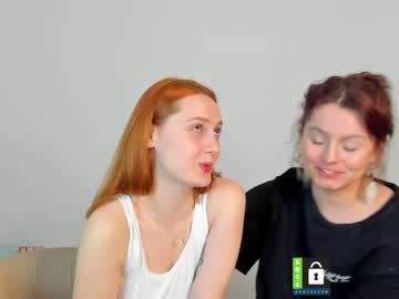 couple Lovely Sex Cam Girls Love To Fuck with evelyn_hey