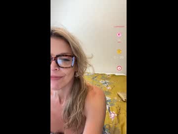 girl Lovely Sex Cam Girls Love To Fuck with chloedahlxo
